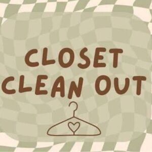 Closet Clean Out Sign